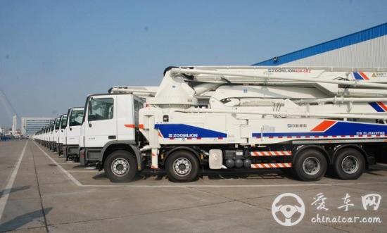 中联重科“产品4.0项目”56米臂架混凝土泵车成功下线