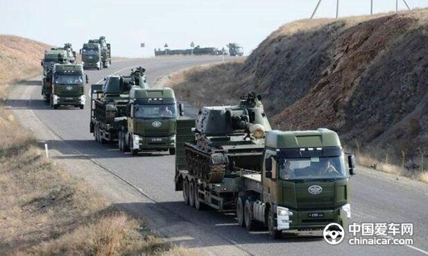 哈萨克斯坦三军演习 中国卡车成运输主力
